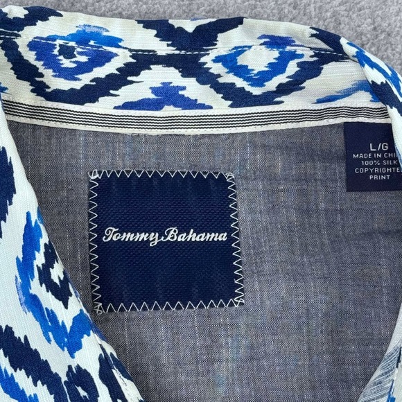 Tommy Bahama Ikat 100% Silk Continental Button Up Geometrical Shirt Men's Large - Picture 2 of 5